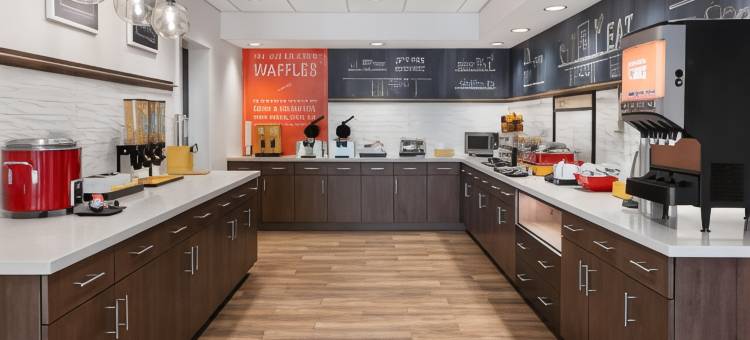 克利夫兰机场泰德曼路欢朋酒店(Hampton Inn Cleveland-Airport/Tiedeman Rd)图片