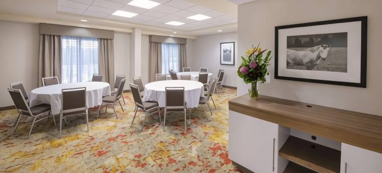 欢朋酒店及套房北沃斯堡-联盟机场(Hampton Inn & Suites N. Ft. Worth-Alliance Airport)图片