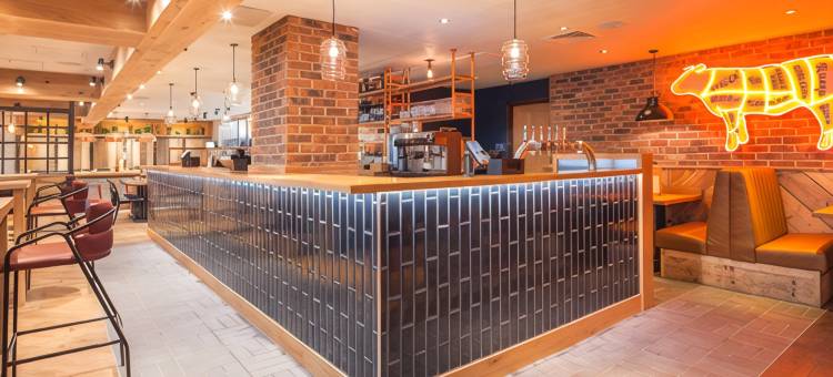 巴斯市中心普里米尔酒店(Premier Inn Bath City Centre)图片