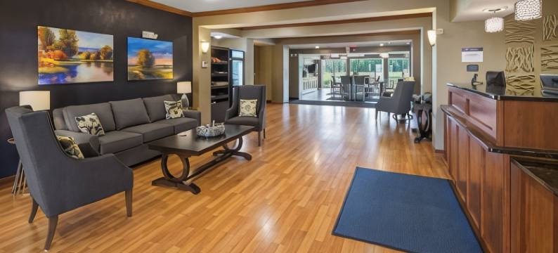 比洛特南遗产贝斯特韦斯特套房酒店(Best Western Legacy Inn  Suites Beloit-South Beloit)图片