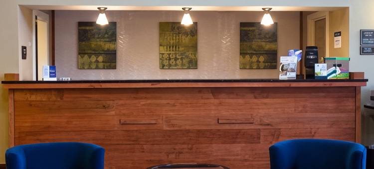 梅诺莫尼贝斯特韦斯特优质套房酒店(Best Western Plus Menomonie Inn  Suites)图片