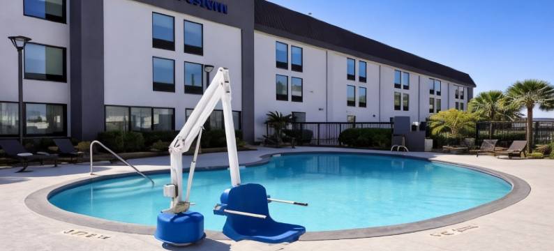 贝斯特韦斯特赛费尔酒店(Best Western Cy-Fair)图片