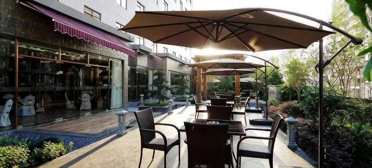 南宁润华四季大酒店(青秀万达东葛路地铁站店)图片