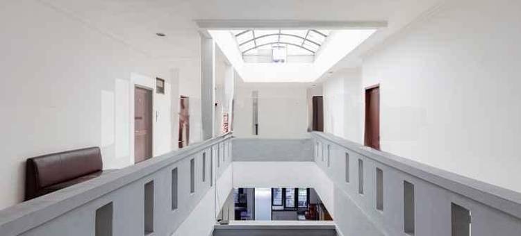 卡拉瓦奇塔曼佩尔马塔蒂加米特拉RedDoorz(Karawaci Taman Permata Tiga RedPartner)图片