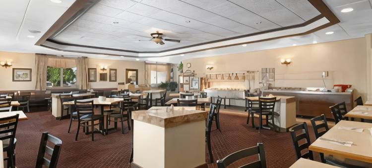 伊尼德华美达酒店(Ramada by Wyndham Enid)图片