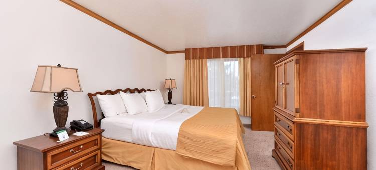 弗纳尔凯艺酒店-近美国国立恐龙公园(Quality Inn Vernal Near Dinosaur National Monument)图片