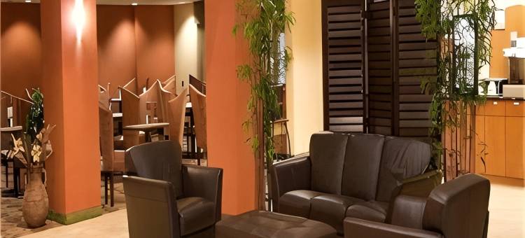 泰勒大学区乡村旅馆及套房, by Radisson(Country Inn & Suites by Radisson, Tyler University Area)图片