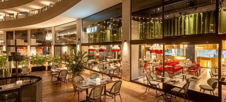地中海宫殿酒店(Mediterranean Palace)图片