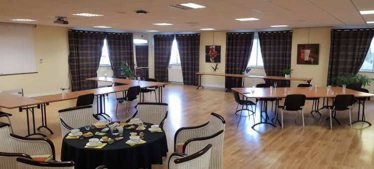 布里特酒店Essentiel庞蒂维-罗比克(Brit Hotel Essentiel Pontivy Robic)图片