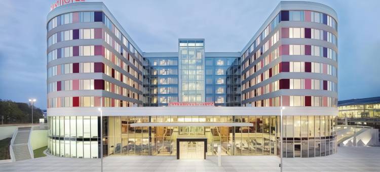 斯图加特机场瑞享酒店(Mövenpick Hotel Stuttgart Airport)图片