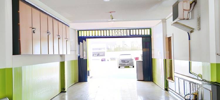 罗马宣言伊斯兰教酒店 红门(Roemah Proklamasi Syariah Mitra RedDoorz)图片