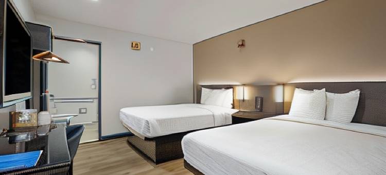 加利福尼亚州埃斯孔迪多的Studio 6套房(Studio 6 Suites Escondido CA)图片