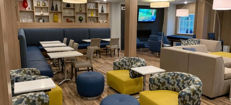 Microtel Inn & Suites by Wyndham Woodland Park图片
