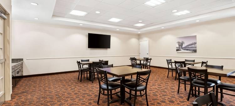 安大略米尔斯购物中心贝斯特韦斯特酒店(Best Western Ontario)图片