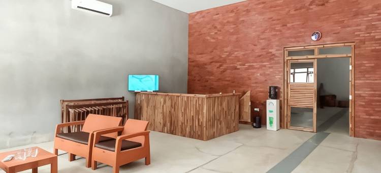 Sukawana Guest House Mitra RedDoorz图片