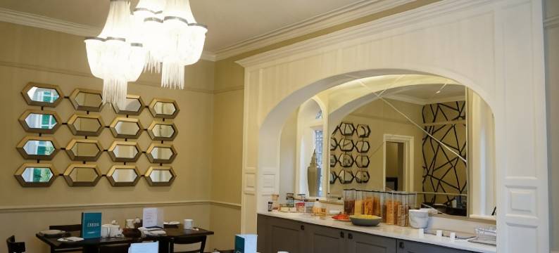 草坪贵宾大酒店(The Lawn Guest House Gatwick)图片