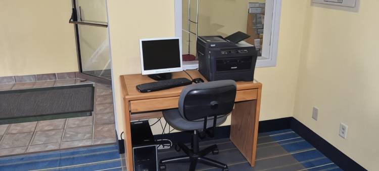 格兰德艾兰戴斯酒店(Days Inn by Wyndham Grand Island)图片