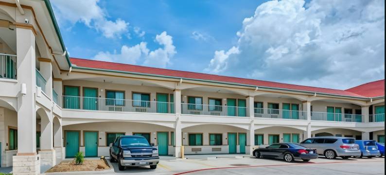 IAH机场北美洲佳价套房酒店(Americas Best Value Inn and Suites IAH Airport North)图片