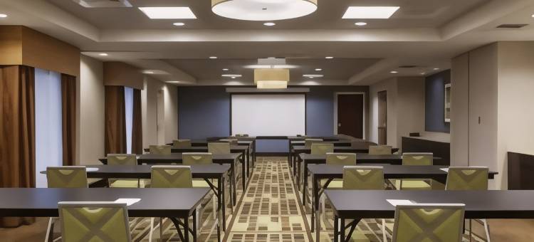 欢朋酒店及套房-坎普泉/安德鲁斯空军基地(Hampton Inn & Suites Camp Springs/Andrews AFB)图片