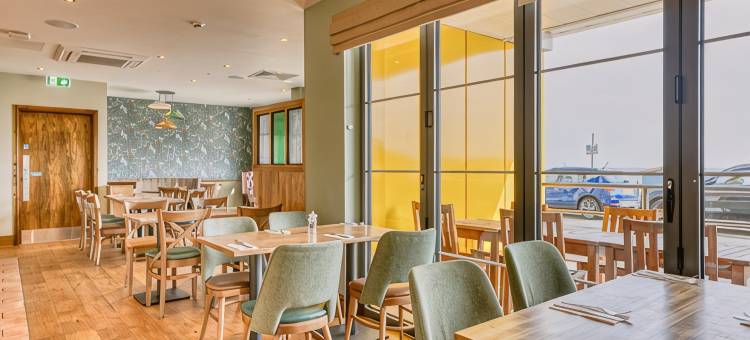 怀特岛村桑当普瑞米尔酒店(Premier Inn Isle Of Wight Sandown)图片