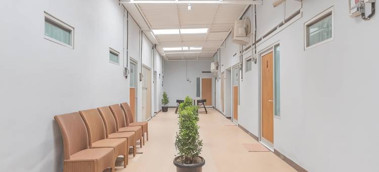 红多兹酒店-近加鲁特广场(RedDoorz Near Alun-Alun Garut)图片