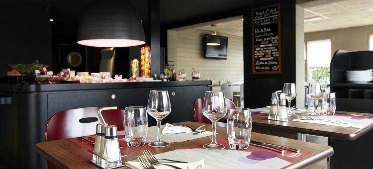 埃夫里西部科尔贝埃索讷康铂酒店(Campanile Evry Ouest - Corbeil Essonnes)图片