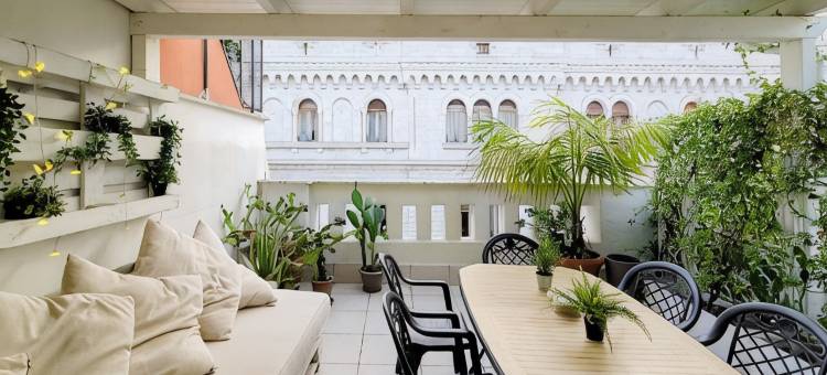 市中心两卧室顶层公寓(2 bedrooms Penthouse in the city center)图片