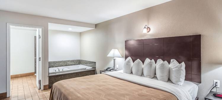 贝克斯菲尔德市区附近凯艺套房酒店(Quality Inn & Suites Near Downtown Bakersfield)图片