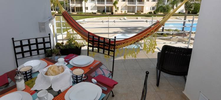 Sea and Pool at Vila da Praia - Near the beach and very close to Alvor villag图片