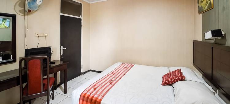 Naratas Hotel Cisarua Puncak Mitra RedDoorz图片