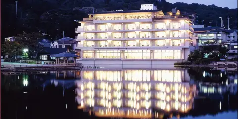 壽樓臨水亭