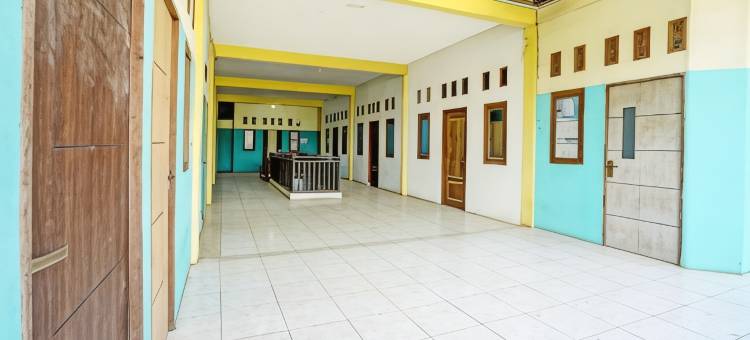 OYO Life 93037 诺瓦加雅家庭寄宿伊斯兰旅馆(OYO Life 93037 Nova Jaya Homestay Syariah)图片