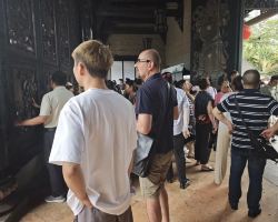 陳家祠 AI 智慧導覽眼鏡登場！解鎖沉浸式觀展體驗