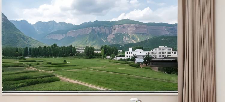 衍泉听风·山景大露台·东方美学设计度假美宿(宝泉旅游度假区店)图片