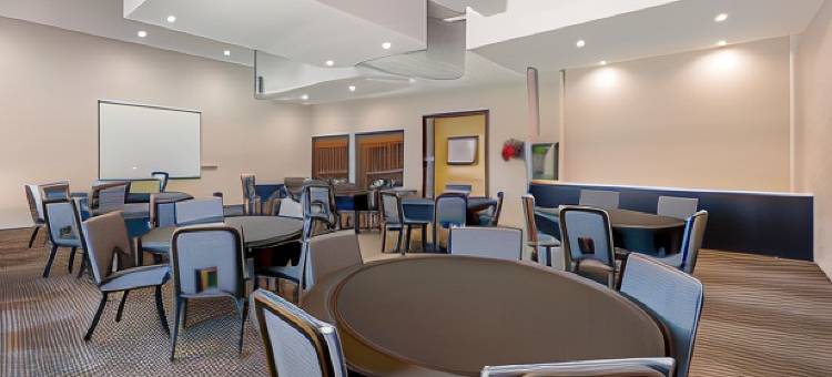 普夫卢格维尔贝斯特韦斯特优质套房酒店(Best Western Plus Pflugerville Inn  Suites)图片