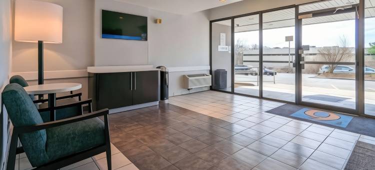 波士顿北6号汽车旅馆 - 丹佛斯(Motel 6 Danvers, MA - Boston North)图片