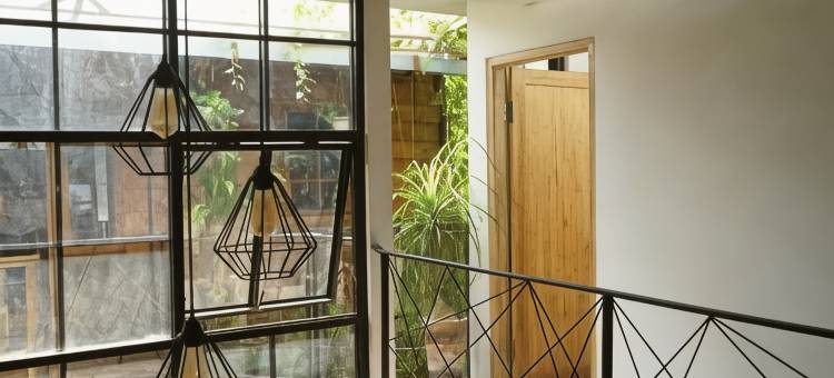 布罗莫BnB背包客快乐之家(Happy House Bnb Bromo Backpacker)图片