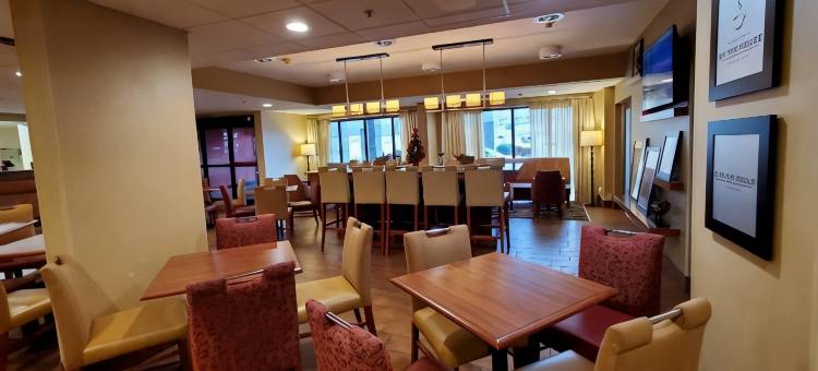 希尔顿欢朋酒店-希尔斯维尔(Hampton Inn Hillsville)图片