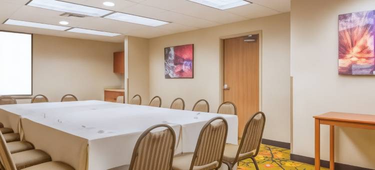 洛斯阿拉莫斯怀特岩希尔顿欢朋套房酒店(Hampton Inn & Suites by Hilton Los Alamos White Rock)图片