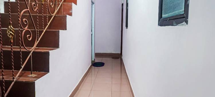 Hotel O Madu Makassar 民宿(RedDoorz at Homestay Madu Makassar)图片