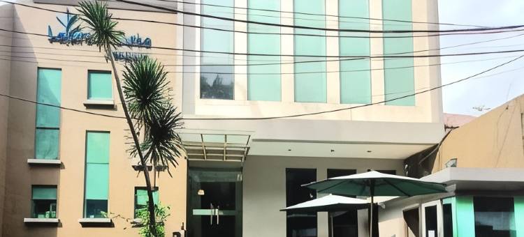 史纳延-勒格林套房酒店(LeGreen Suite Senayan)图片