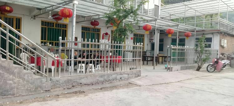 壶关太行山大峡谷碧水潭驿站图片