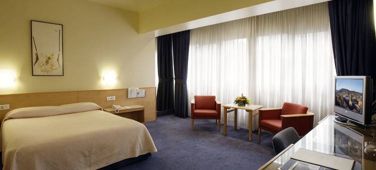 潘普洛纳特雷斯雷耶斯酒店(Hotel Tres Reyes Pamplona)图片