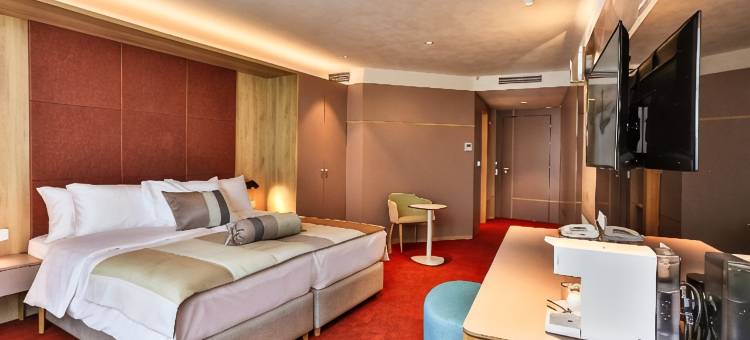 Carine Hotel Centar图片