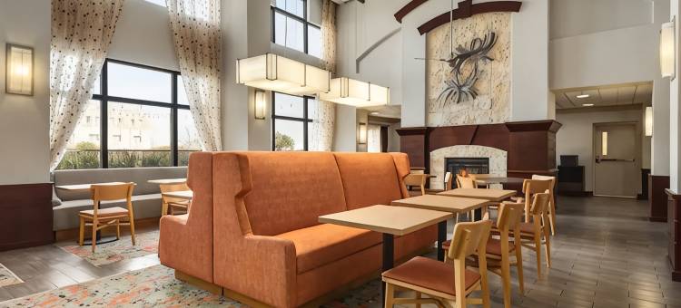 希尔顿欢朋套房酒店-圣马科斯(Hampton Inn & Suites San Marcos)图片