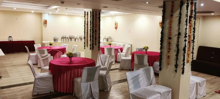 Treebo Premium Relax 旅馆帕特尔纳加尔(Treebo Premium Relax Inn Patel Nagar)图片