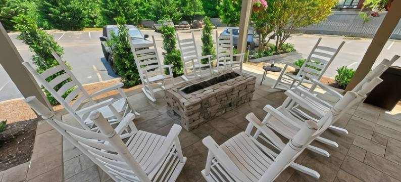 阿伯斯登岛酒店及套房(Arbors at Island Landing Hotel & Suites)图片