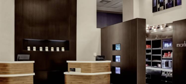 哥伦布市区万怡酒店(Courtyard Columbus Downtown)图片