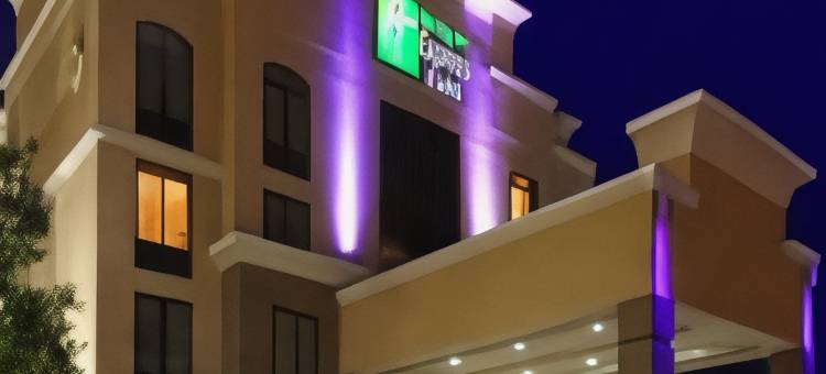 泰勒大学区乡村旅馆及套房, by Radisson(Country Inn & Suites by Radisson, Tyler University Area)图片