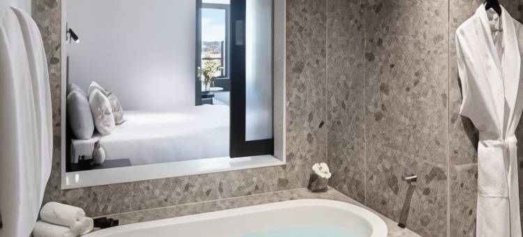 玛杰斯蒂克套房酒店(Majestic M Suites)图片